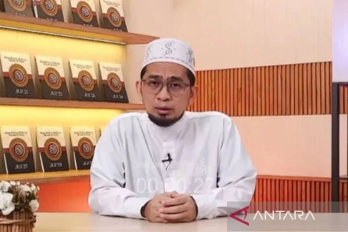 Dinominasikan Jadi Pengganti Gus Miftah, Segini Kira-kira Gaji yang akan Diterima Ustadz Adi Hidayat Jika Jadi Utusan Khusus Presiden