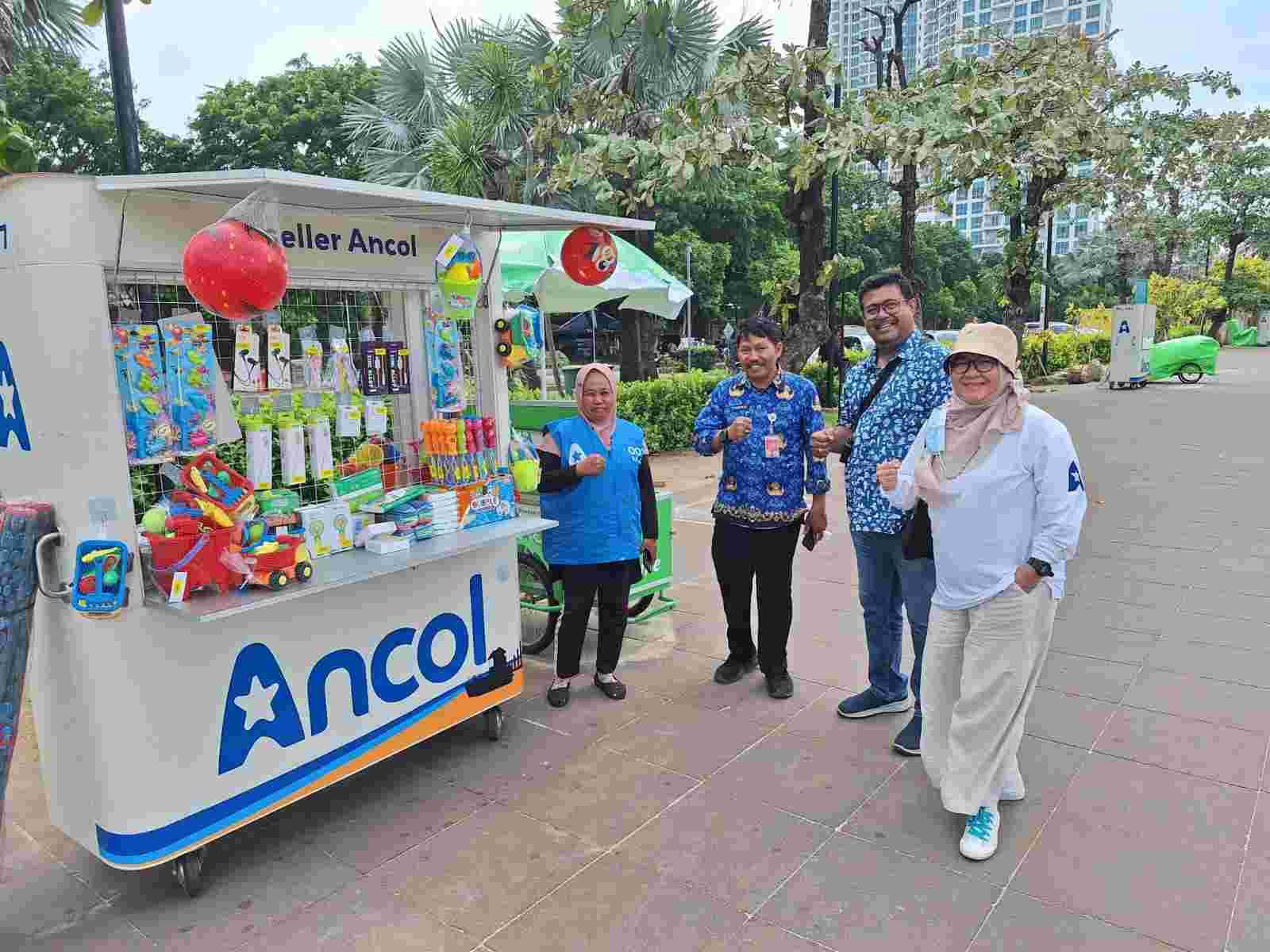 Lakukan Penataan Pedagang Asongan Area Beach Pool, Ancol Berikan Fasilitas Gratis Bagi Para Pedagang