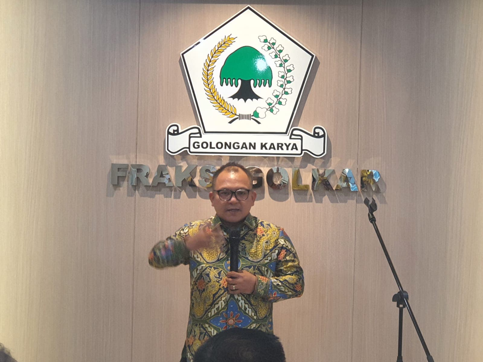 Politisi Golkar Basri Baco Apresiasi Respon Cepat KAI Tangani Ancaman Longsor di Menteng
