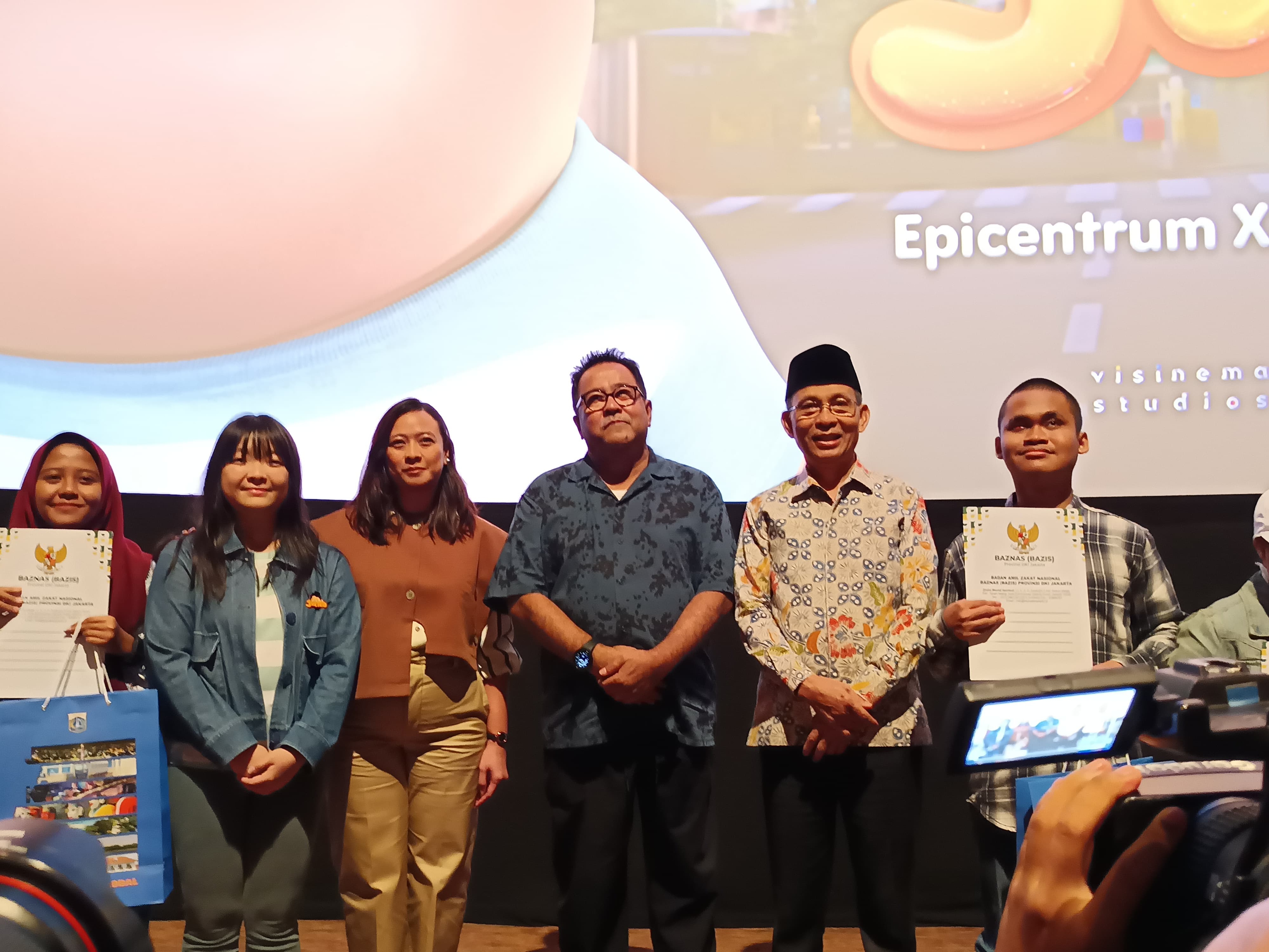 Apresiasi Film Jumbo, Wagub Rano Karno Ajak Ratusan Anak Panti Sosial Nobar di Mall Epicentrum