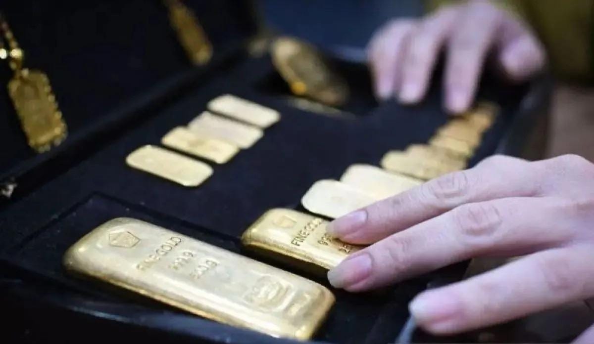 Harga Emas Antam Naik Rp26 Ribu, Sentuh Rp2,035 Juta per Gram