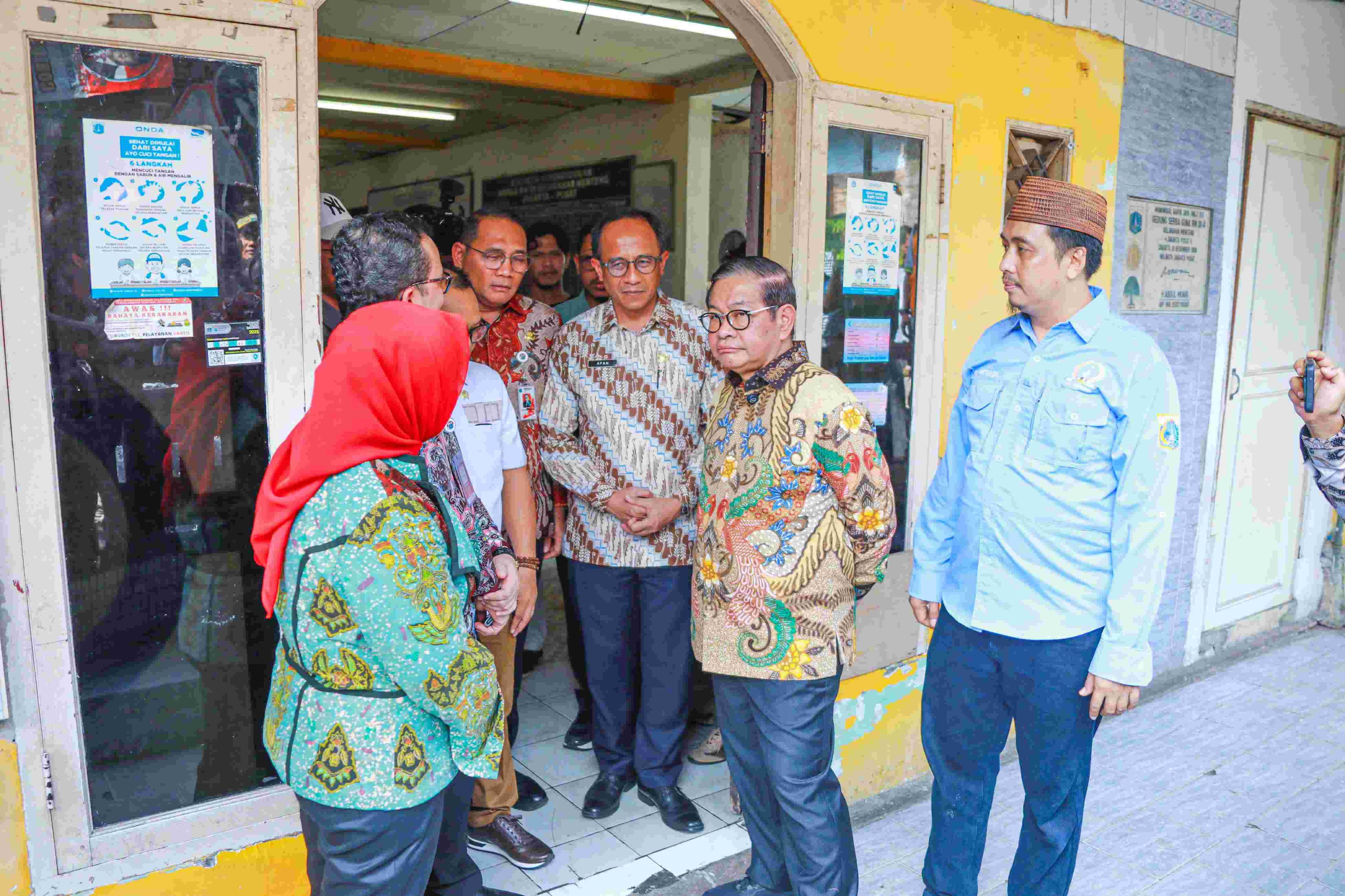 Tinjau Kawasan Permukiman di Menteng, Pramono Anung Akan Revitalisasi Fasilitas Umum di 55 RW se-Jakarta