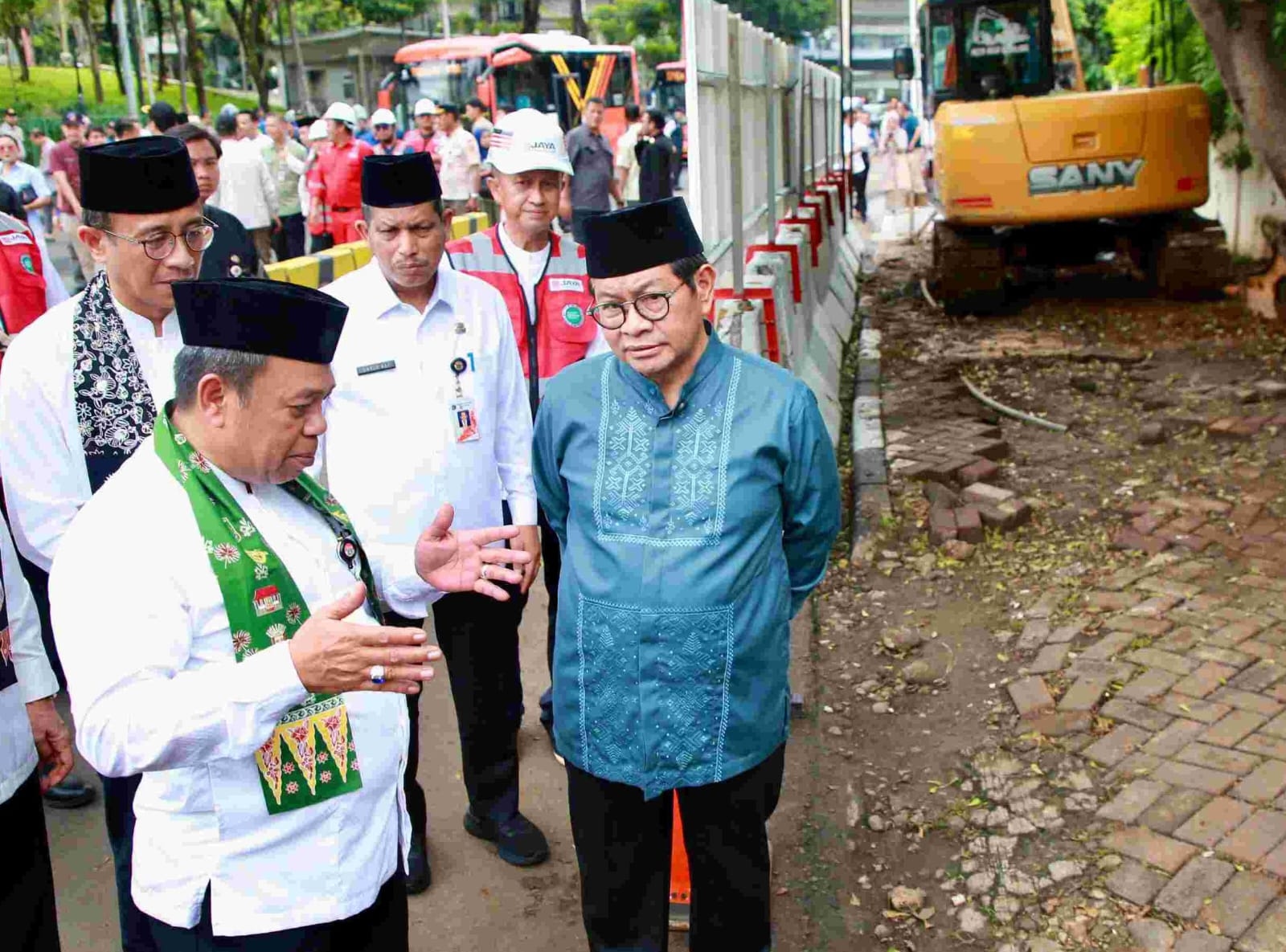 Kawasan Blok M Ditata Jadi Sentra ASEAN, Gubernur Pramono Groundbreaking Pembangunan Trotoar Sepanjang 1,3 Kilometer
