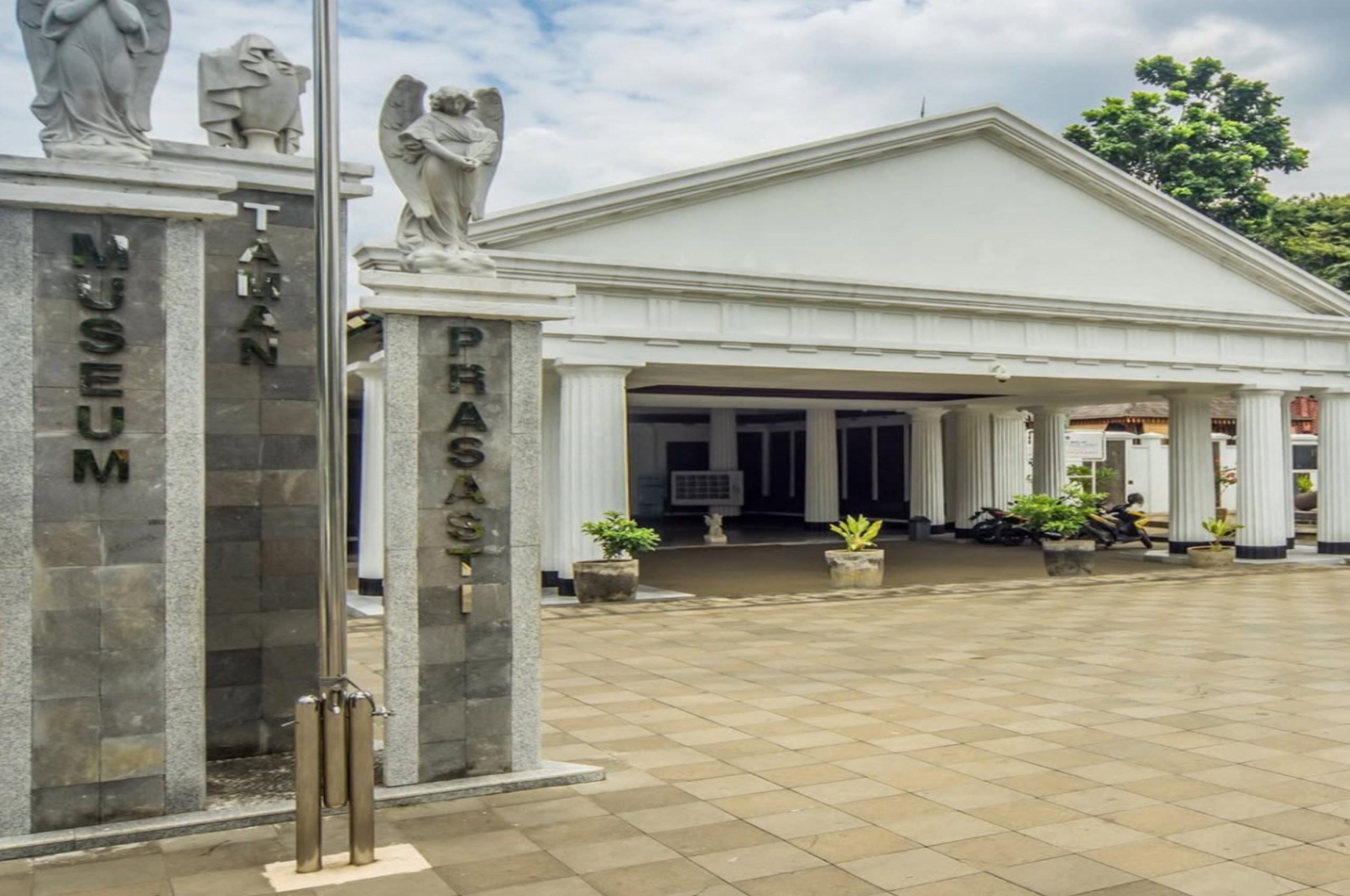 Menjelajahi Wisata Angker Jakarta: Sensasi Seram Tanpa Rasa Takut