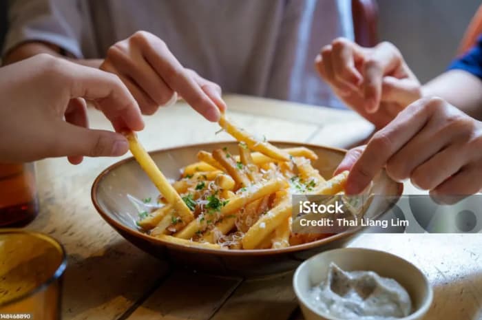 Lapar Bukan Alasan Utama Jajan, Ini 5 Fakta Menarik di Baliknya