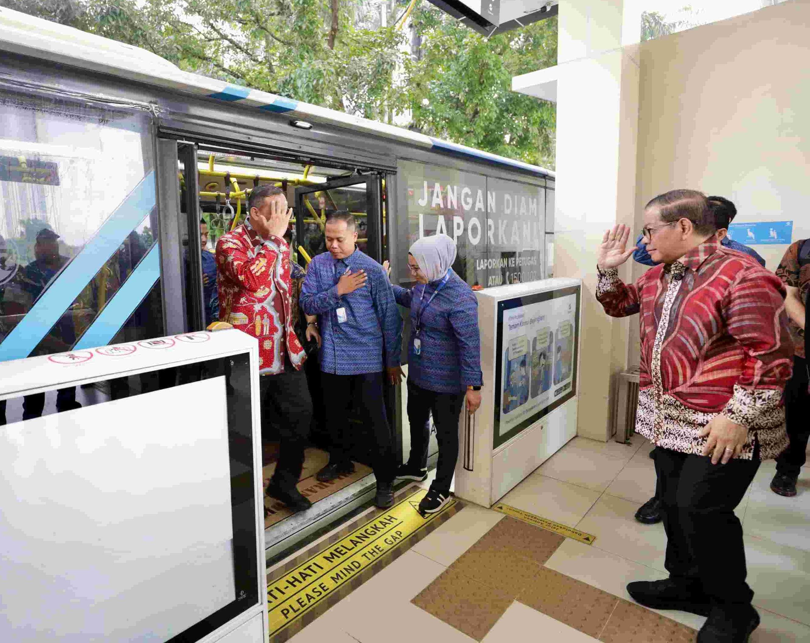 Hasil Evaluasi Rute Baru Transjabodetabek, Dishub DKI Sebut Bekasi-Dukuh Atas Tak Alami Peningkatan Jumlah Penumpang