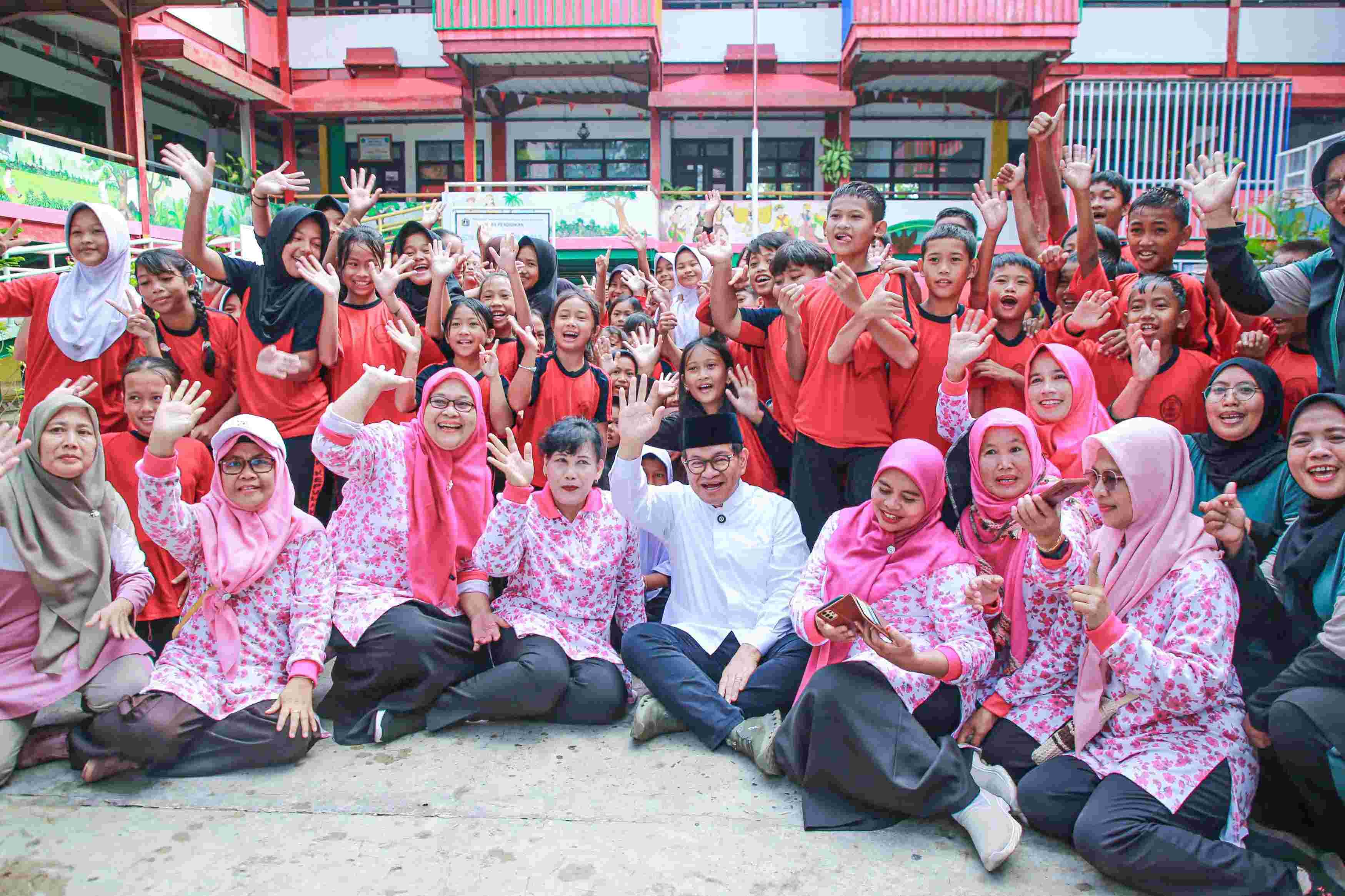 Gubernur Pramono Sebut Penerima KJMU di Kepulauan Seribu Masih Kesulitan Masuk Perguruan Tinggi yang Diharapkan