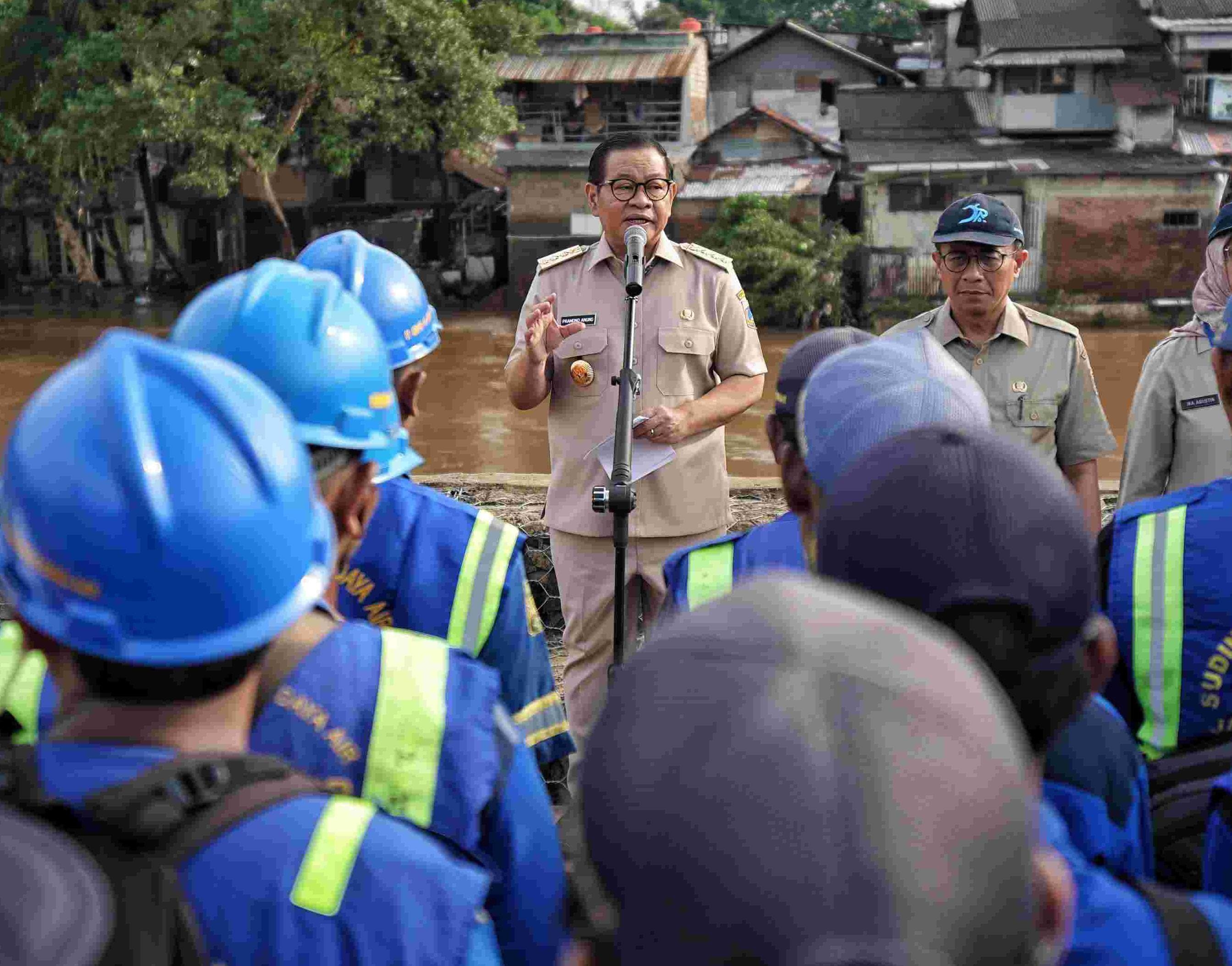 Genangan Air Terdapat di Sejumlah Wilayah Paska Hujan Deras, Gubernur Pramono Klaim Penanganan Banjir di Jakarta Lebih Cepat Dibanding Daerah Lain
