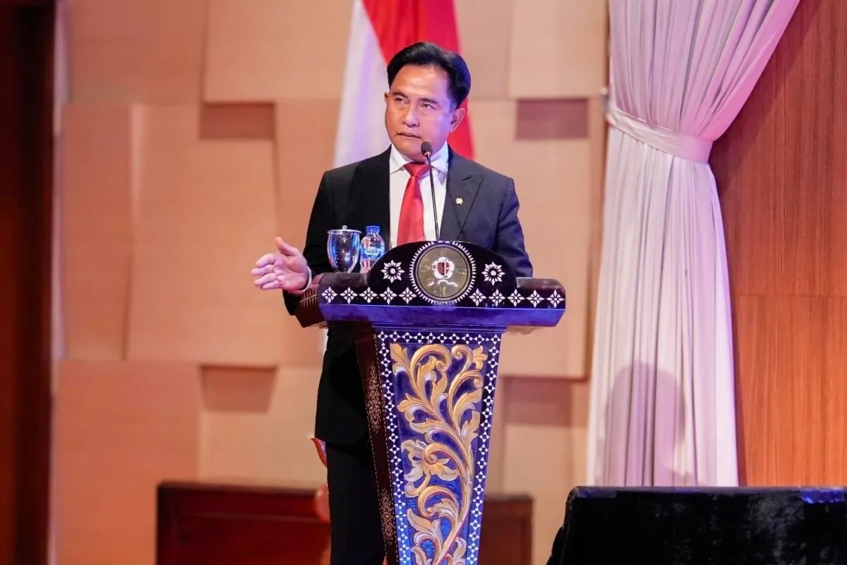 Yusril Tanggapi Kepindahan Gibran ke Papua Usai Ditugaskan Prabowo: Tidak Mungkin Pindah Kantor