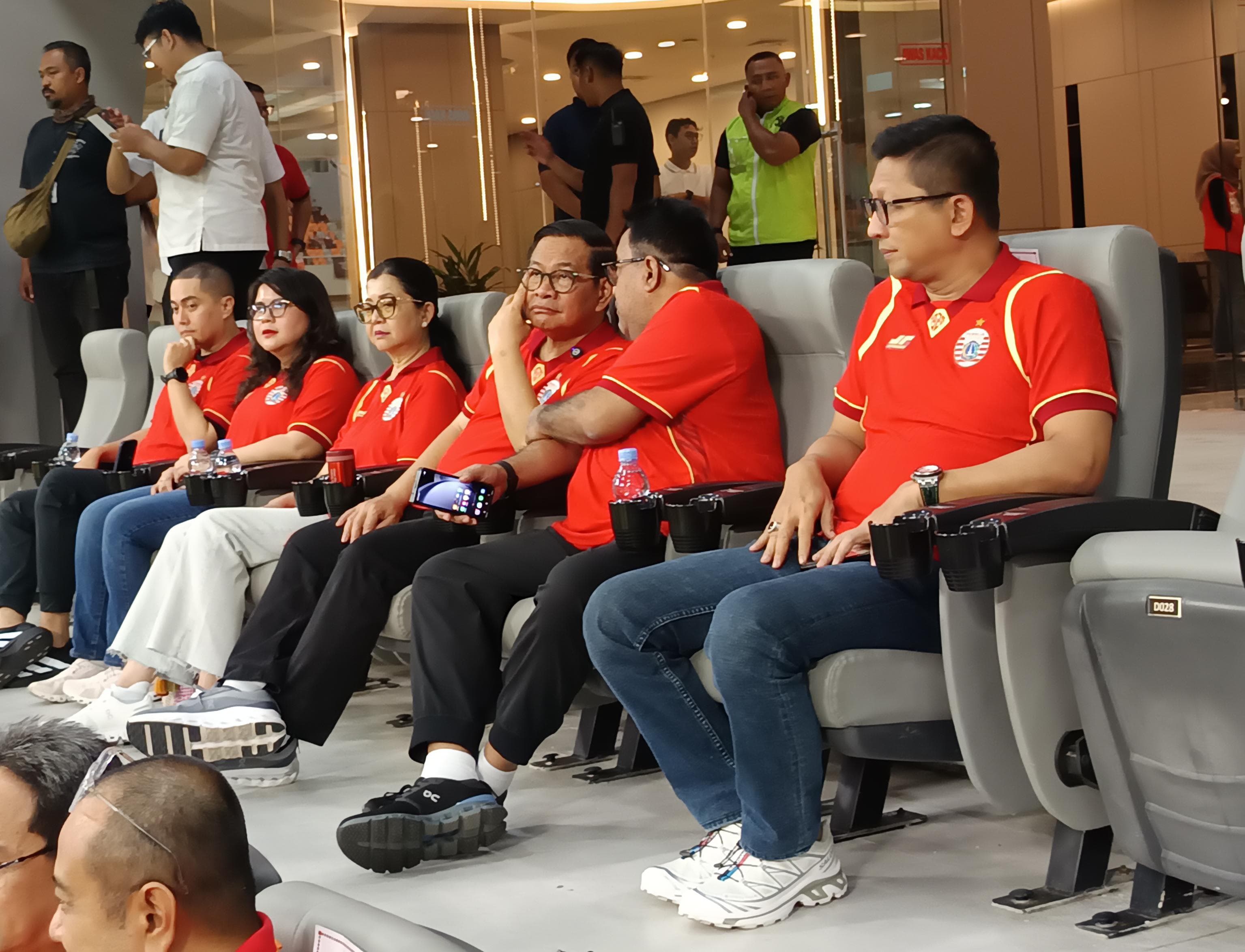 Pemprov DKI Dukung Penuh Persija Lewat 4 Sponsor BUMD Ini, Gubernur Pramono Resmikan Jersei Baru Musim 2025-2026