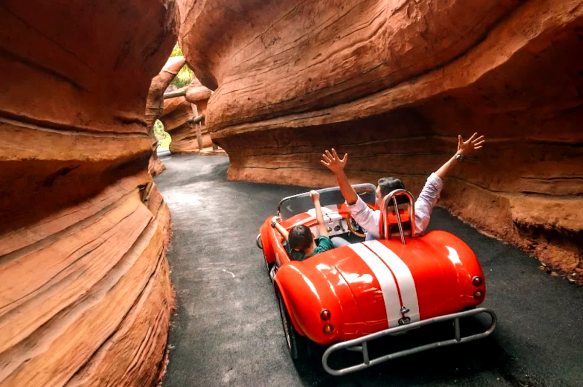 Enchanting Valley by Taman Safari Indonesia: Surga Wisata Edukatif dan Instagramable di Bogor