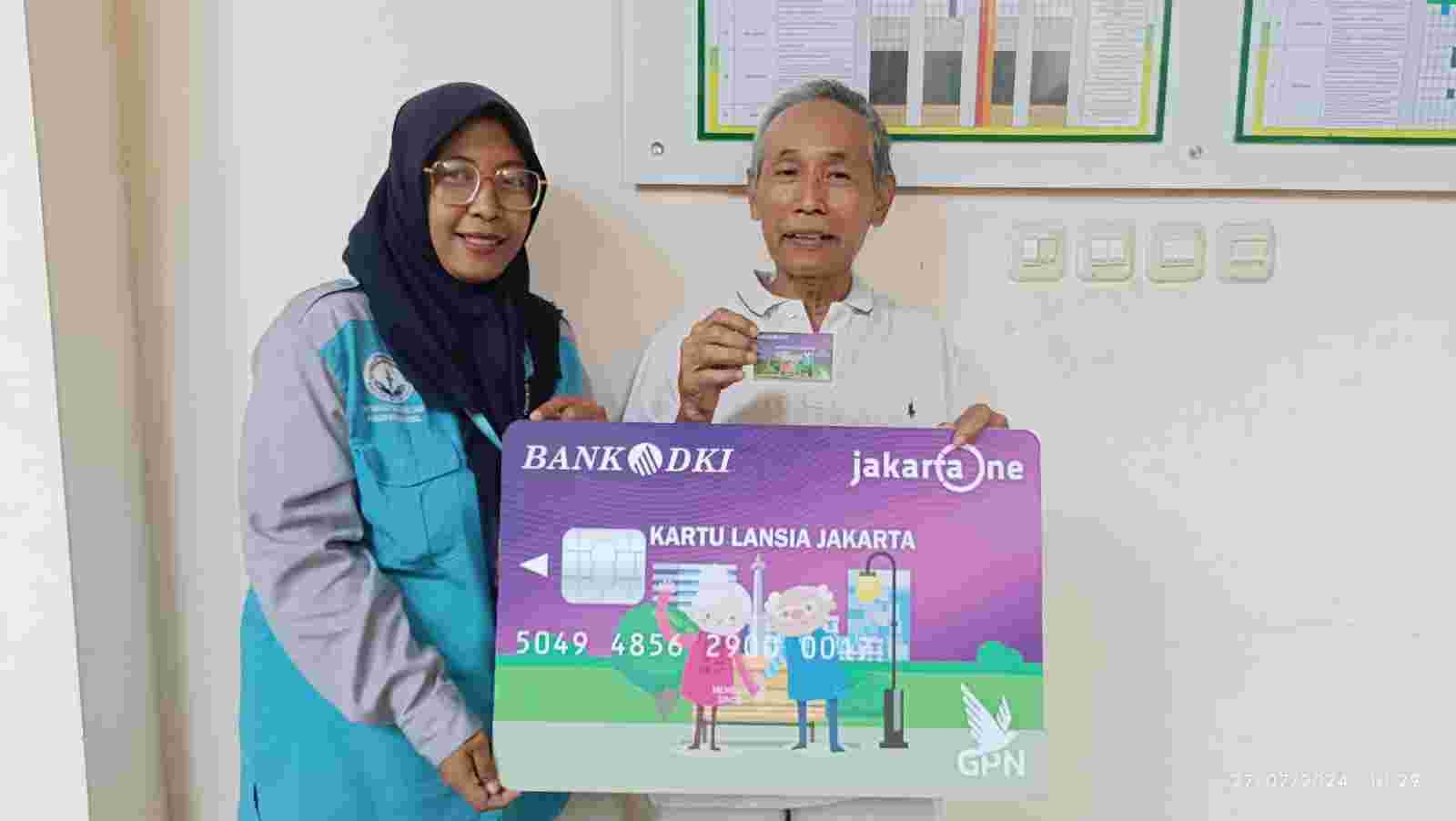 Cek Rekeningmu! Dinsos DKI Jakarta Mulai Salurkan Bansos KLJ, KAJ, dan KPDJ Periode Agustus 2025