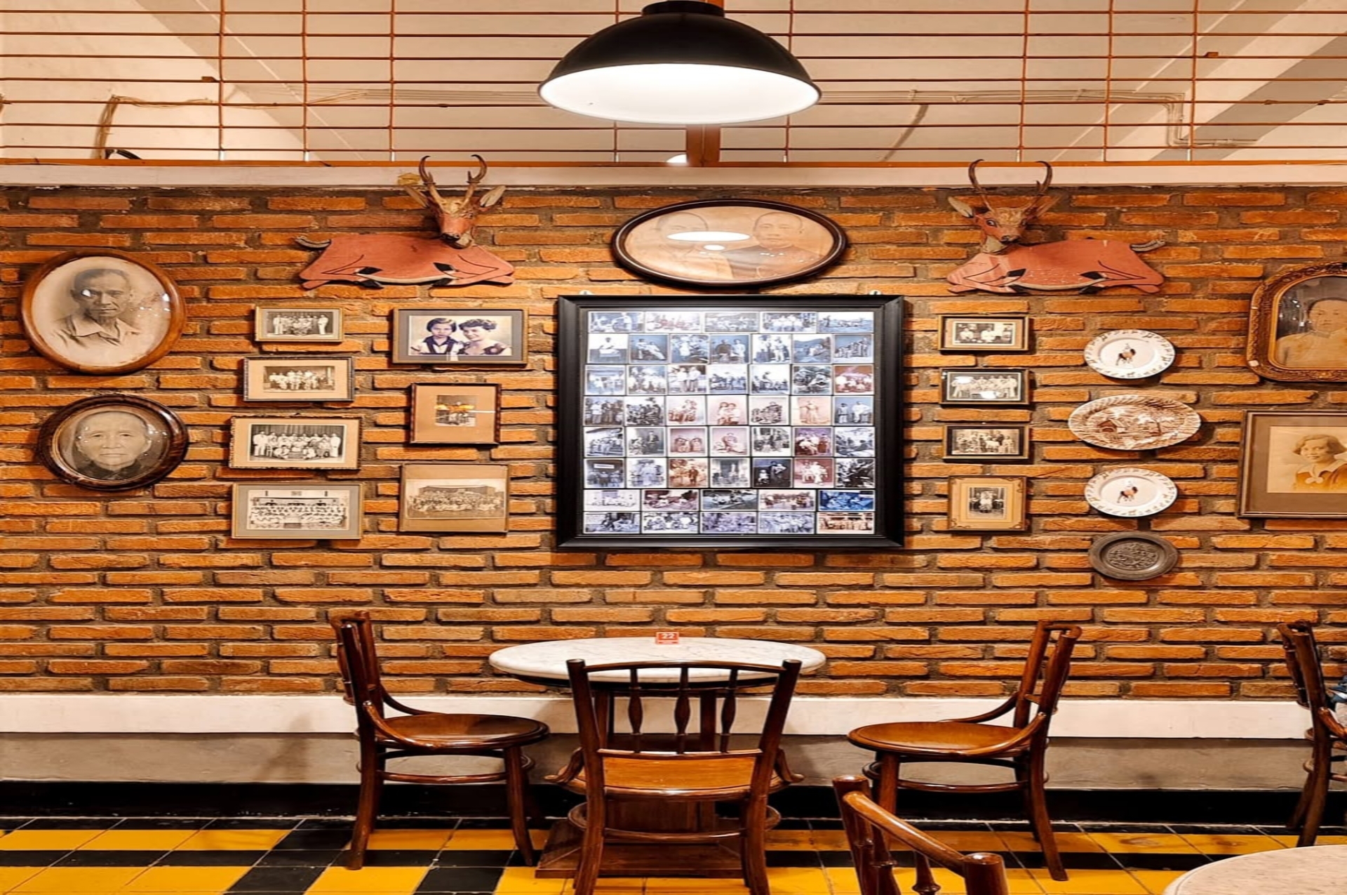 Menikmati Nuansa Belanda di Jakarta: 6 Kafe dan Restoran Bergaya Vintage yang Wajib Dikunjungi