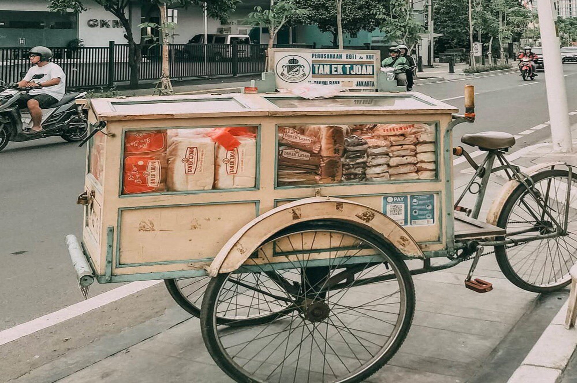 Sehari Menyusuri Cikini: 6 Destinasi Warisan Sejarah dan Kuliner Legendaris Jakarta