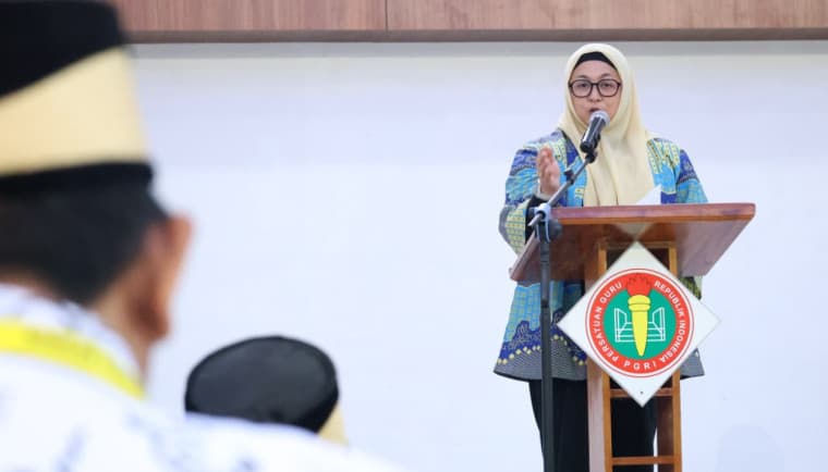 Buka Konfercab Kecamatan Pagedangan, Wabup Intan Ajak PGRI Kuatkan Sinergitas Tingkatkan Kualitas Pendidikan di Kabupaten Tangerang