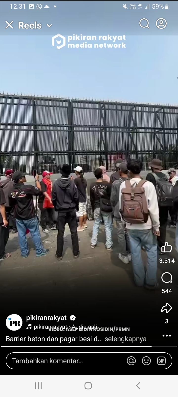 Antisipasi Demo, Pengamanan di Gedung DPR Diperketat dengan Pagar Berlumur Oli