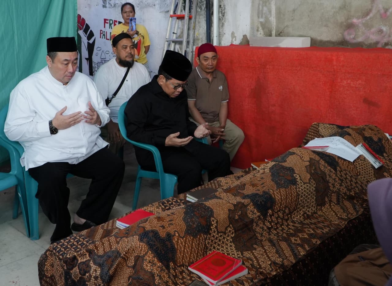 Gubernur Pramono Melayat ke Rumah Duka Driver Ojol Affan yang Meninggal Terlindas Rantis Brimob, Pemprov Tanggung Semua Biaya Proses Pemakaman