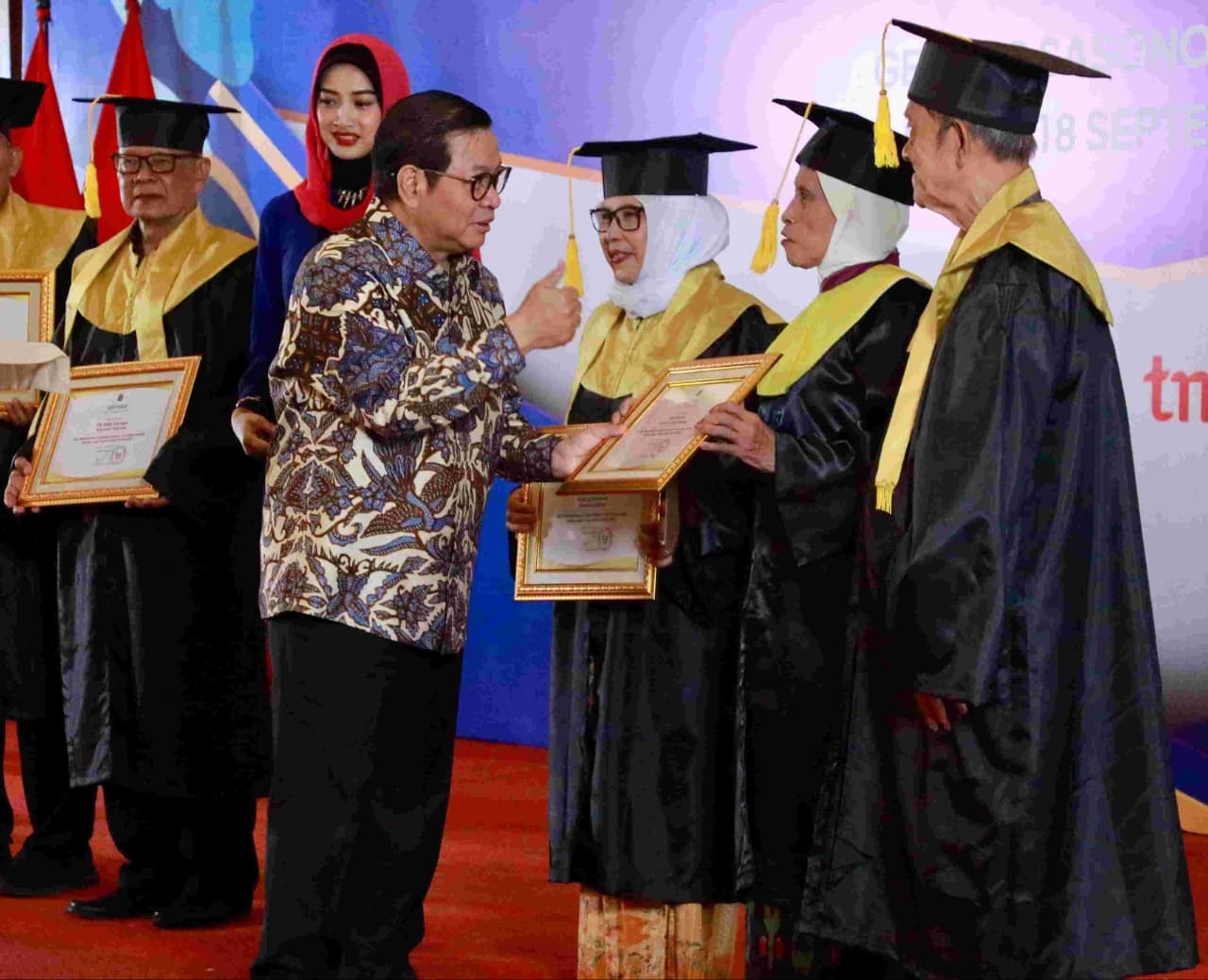 Gubernur Pramono Minta Sekolah Lansia Diperbanyak hingga Ada di Tiap Kelurahan Seluruh DKI Jakarta