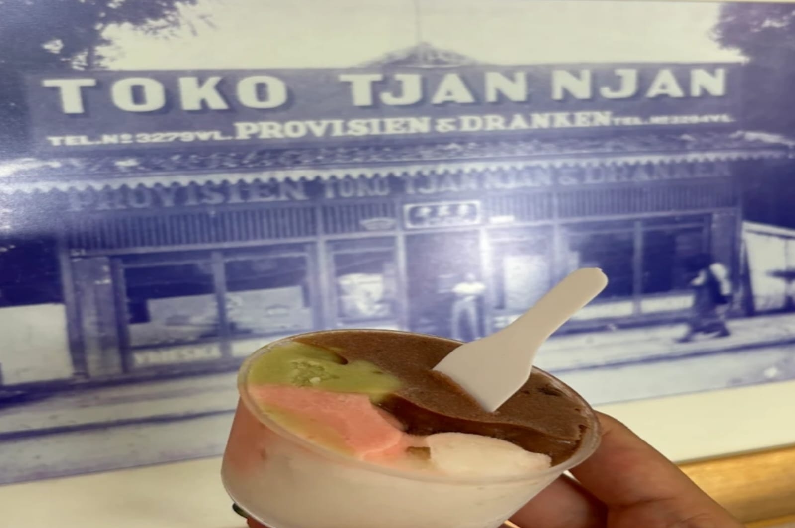 Menjelajah Cikini Lewat Jejak Kuliner Legendaris