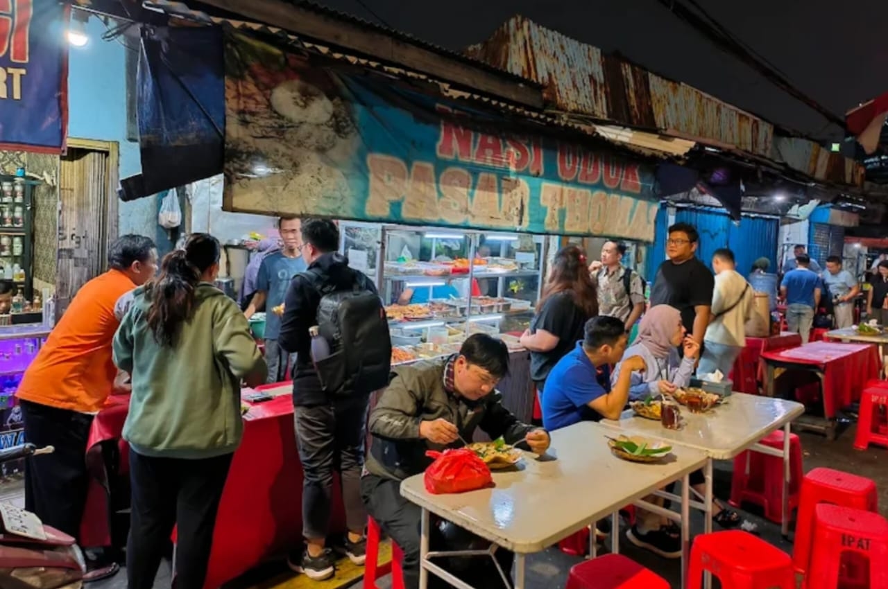 Nasi Uduk Pasar Thomas, Kuliner Legendaris yang Jadi Langganan Artis di Jakarta Pusat
