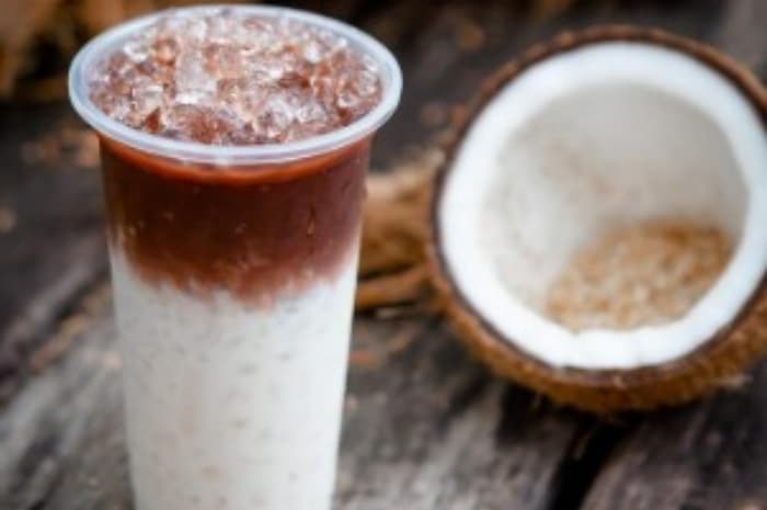 Kopi Santan, Tren Baru yang Gurih dan Creamy: Sehat atau Berisiko?