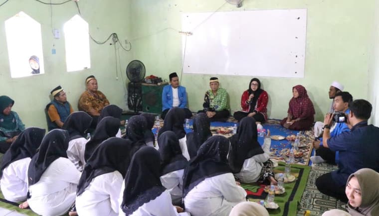 Tinjau Program KNPI School di Sodong Tigaraksa, Wabup Tangerang: Santri yang Lulus Tetap Punya Ijazah, Bisa Bekerja atau Menjadi Guru di Sekolah