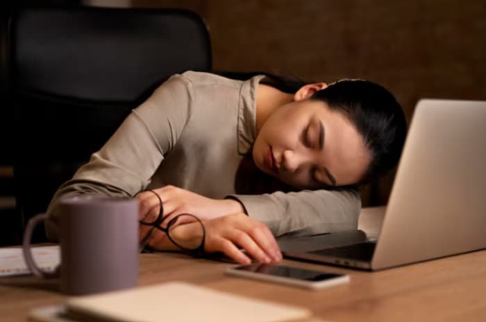 Bukan Malas, Tapi Butuh Rehat! Ini 5 Sinyal Tubuhmu Sedang Minta Jeda Istirahat