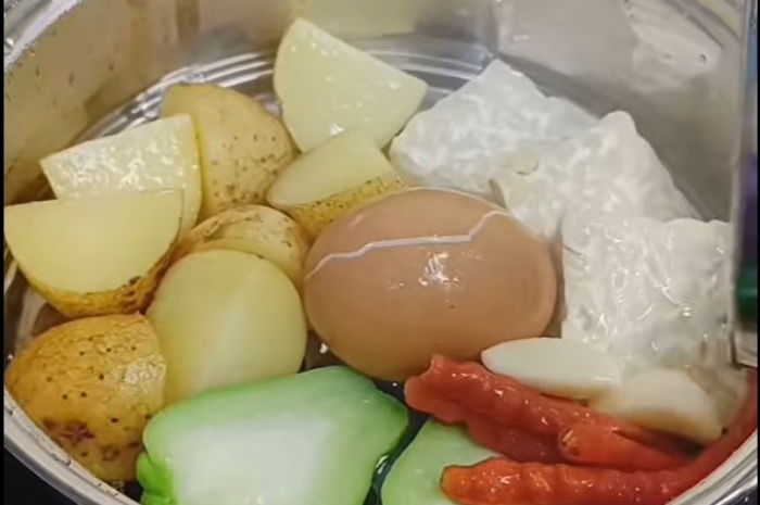 "Kudapan Sehat" Ternyata Lebih Berbahaya? Ini 5 Tanda Makanan Kukusan Kamu Wajib Dibuang Segera