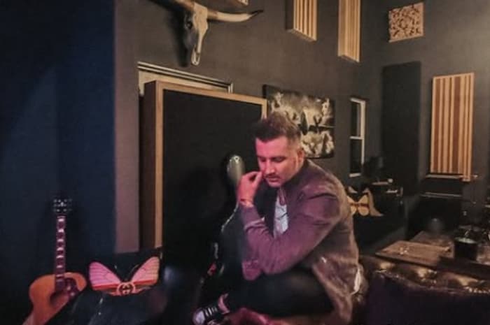 Jakarta Bersiap! Secondhand Serenade Bawa Orkestra ke Senayan untuk Rayakan 20 Tahun "Awake"