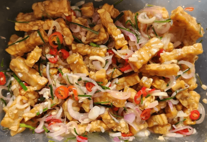 Murah Tapi Mewah! Tempe Goreng Sambal Matah Ini Bikin Ketagihan