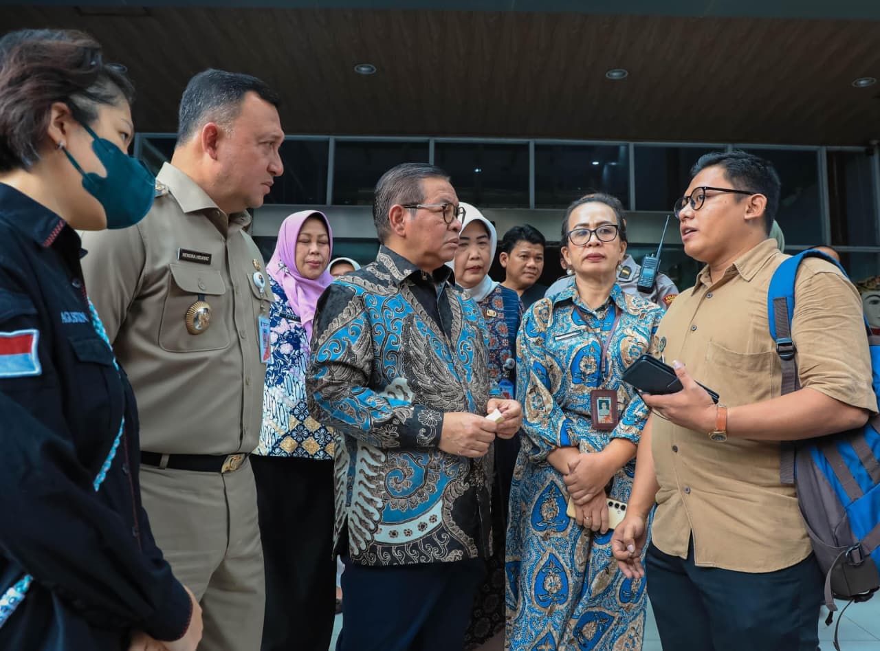 Gubernur Pramono Pastikan Kegiatan Belajar Mengajar Siswa SDN Kalibaru 01 Mulai Hari Ini Sudah Kembali Normal, Paska Mobil MBG Tabrak Puluhan Siswa
