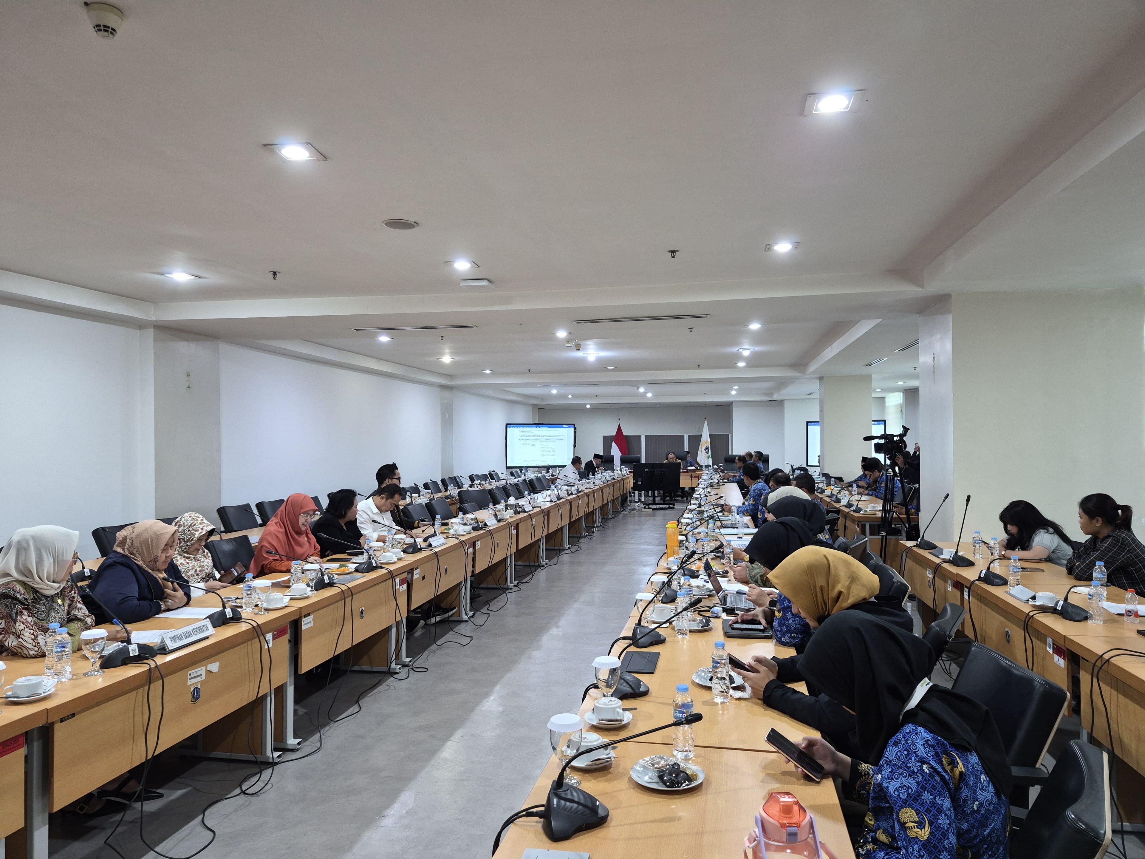 Dengarkan Aspirasi Rakyat, DPRD DKI Sepakati Paripurna Pengesahan 4 Raperda Termasuk KTR Besok