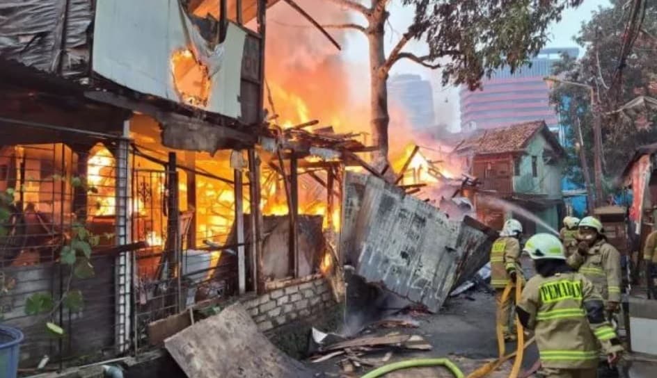 TPST Bantargebang Terbakar, 22 Lapak dan 4 Motor Ikut Hangus