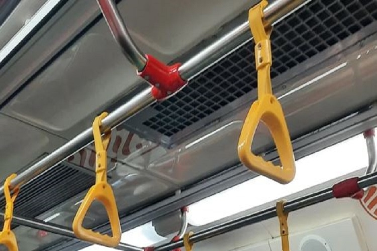 Viral Pria Masuk Kolong Peron Stasiun Kebayoran Diduga Lecehkan Penumpang Wanita